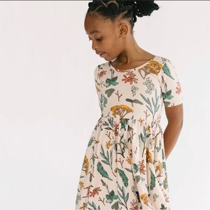 Alice and Ames, size 5 ballet dress in short sleeved herbal study.